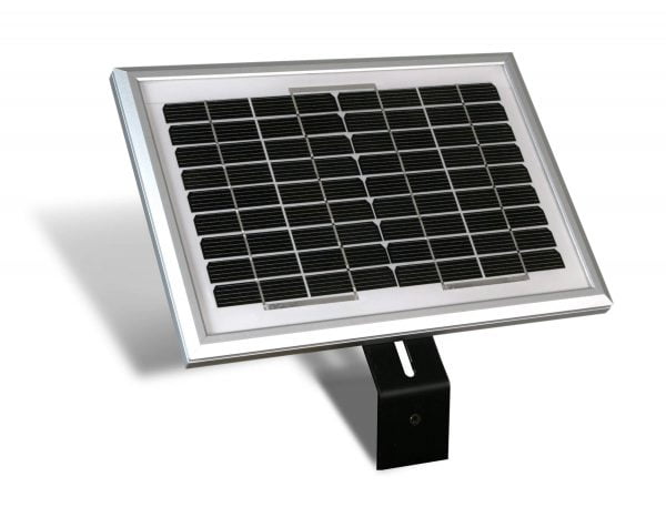 Going Green – The Advantages of Using 12v Solar Panels 1